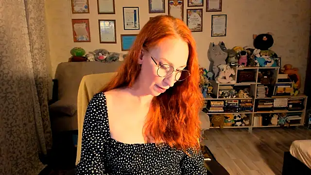 Snapshot of red_rocco chatting on 10.04.25 red rocco online show from 10.04.25