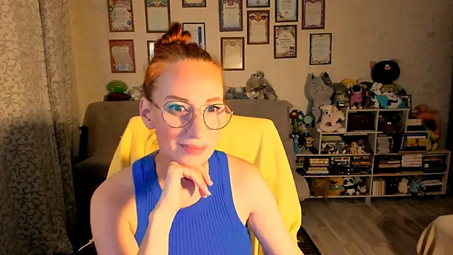 Snapshot of red_rocco chatting on 10.12.25 red rocco online show from 10.12.25