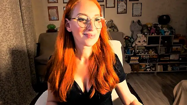 Snapshot of red_rocco chatting on 11.04.25 red rocco online show from 11.04.25