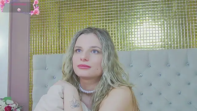 LanaSparks online show from 02.22.25