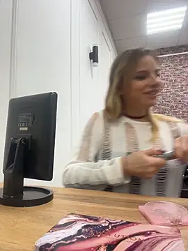 LanaSparks online show from 01.08.26