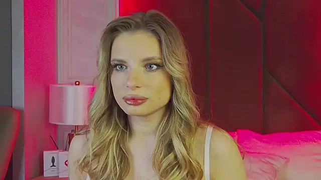 LanaSparks online show from 02.03.26