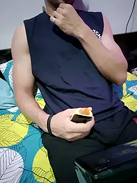 Snapshot of hot_hunk_boy chatting on 09.22.25 hot hunk boy online show from 09.22.25