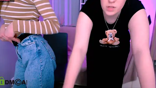 Snapshot of flora_ri chatting on 01.24.25 flora ri online show from 01.24.25