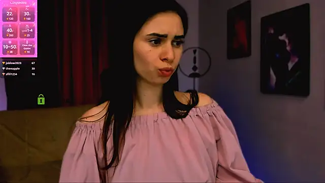 Snapshot of flora_ri chatting on 02.06.25 flora ri online show from 02.06.25