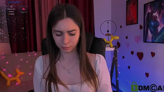 Snapshot of flora_ri chatting on 02.14.25 flora ri online show from 02.14.25