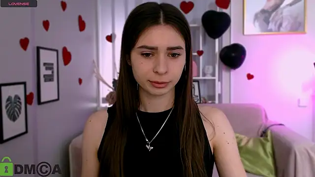 Snapshot of flora_ri chatting on 02.20.25 flora ri online show from 02.20.25