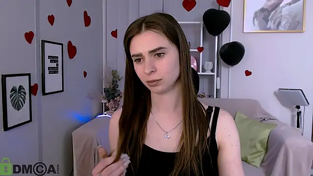 Snapshot of flora_ri chatting on 02.26.25 flora ri online show from 02.26.25