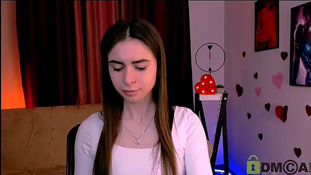 Snapshot of flora_ri chatting on 03.01.25 flora ri online show from 03.01.25