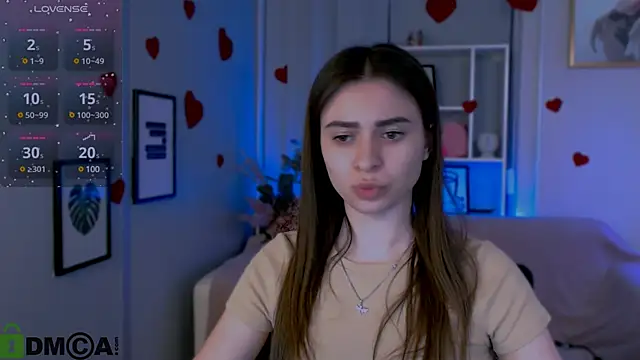 Snapshot of flora_ri chatting on 03.07.25 flora ri online show from 03.07.25