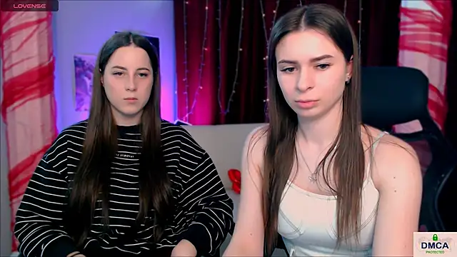 Snapshot of flora_ri chatting on 03.12.25 flora ri online show from 03.12.25