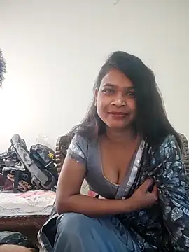 Snapshot of YourSuperTanya chatting on 03.17.25 YourSuperTanya online show from 03.17.25