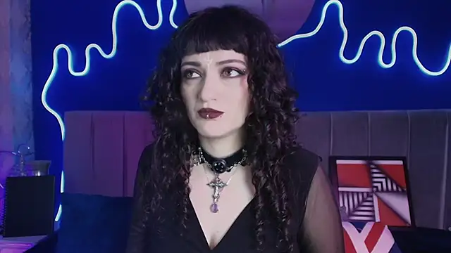 Snapshot of JeanneSabatier chatting on 06.20.26 JeanneSabatier online show from 06.20.26