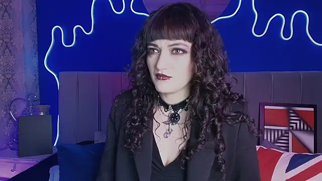Snapshot of JeanneSabatier chatting on 07.14.26 JeanneSabatier online show from 07.14.26