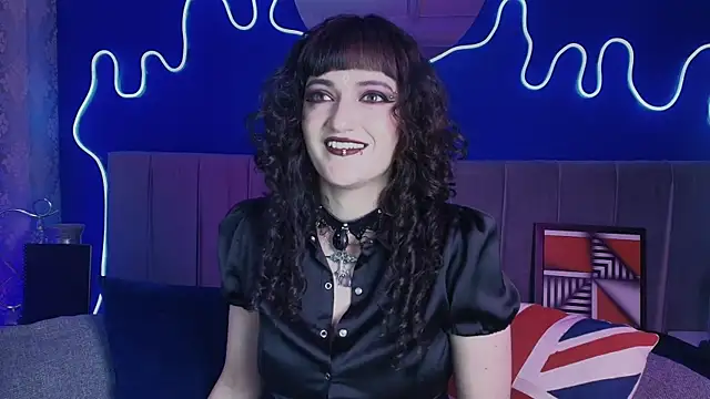 Snapshot of JeanneSabatier chatting on 07.16.26 JeanneSabatier online show from 07.16.26