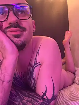 Snapshot of AssHunter4k chatting on 07.28.26 AssHunter4k online show from 07.28.26