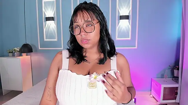 Snapshot of isabella_zc chatting on 07.25.26 isabella zc online show from 07.25.26