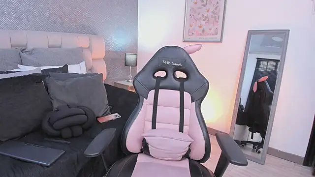 ah mara  online show from 11.10.25