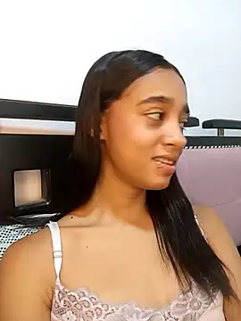 Zoe Sweett18 online show from 06.11.26