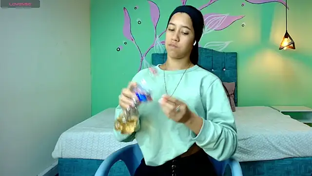 Connie Bell online show from 10.20.25