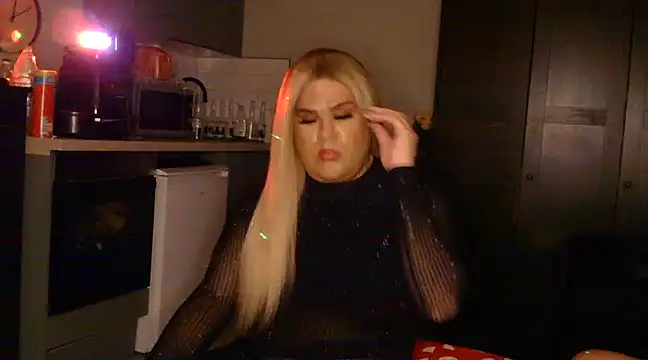 Snapshot of _Talitakim chatting on 02.07.25 Talitakim online show from 02.07.25