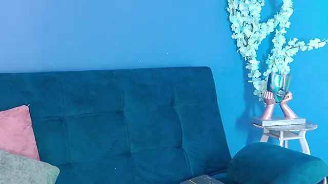 Snapshot of AmbarDupont chatting on 03.20.25 AmbarDupont online show from 03.20.25