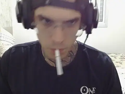 Snapshot of smokingink chatting on 04.28.26 smokingink online show from 04.28.26