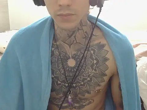 Snapshot of smokingink chatting on 05.05.26 smokingink online show from 05.05.26