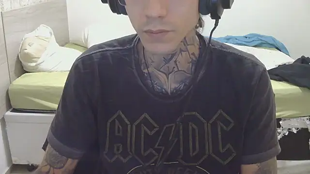 Snapshot of smokingink chatting on 05.14.26 smokingink online show from 05.14.26