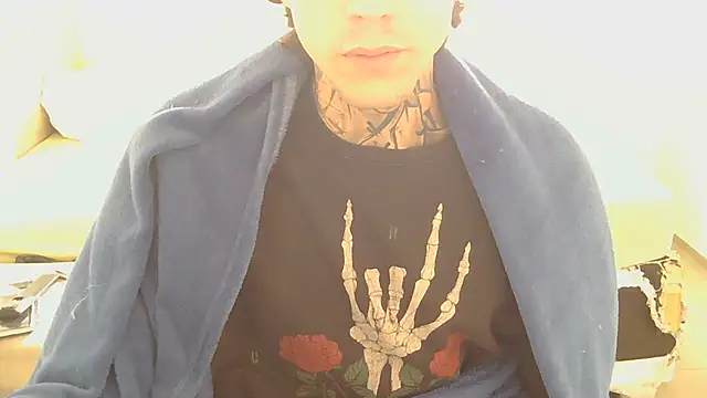 Snapshot of smokingink chatting on 06.01.26 smokingink online show from 06.01.26