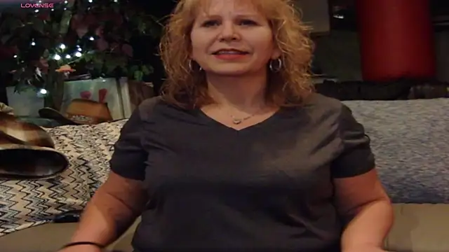 Badgirlpr2 online show from 03.09.25