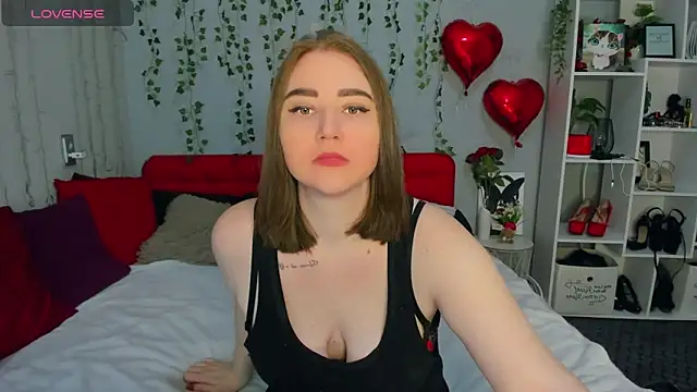 Snapshot of lillyloan4u chatting on 04.22.26 lillyloan4u online show from 04.22.26
