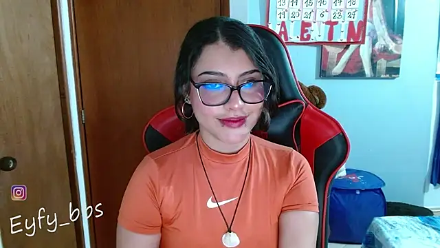 Snapshot of Eyfy_bbs chatting on 03.10.25 Eyfy bbs online show from 03.10.25