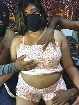 Snapshot of Lovely_WINDI chatting on 03.12.25 Lovely WINDI online show from 03.12.25