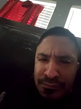 Snapshot of Burrrucecold00 chatting on 02.14.25 Burrrucecold00 online show from 02.14.25