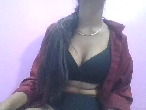 Leoni G online show from 10.26.25