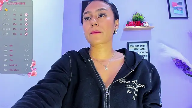 Snapshot of kataleya_amaya chatting on 11.27.25 kataleya amaya online show from 11.27.25