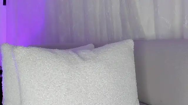 cutte hanna18 online show from 04.22.26