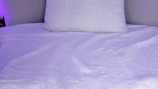 cutte hanna18 online show from 04.23.26