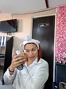 Snapshot of Sophie_new25 chatting on 02.27.26 Sophie new25 online show from 02.27.26