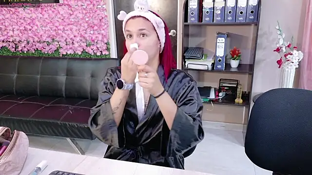 Snapshot of Sophie_new25 chatting on 03.17.26 Sophie new25 online show from 03.17.26