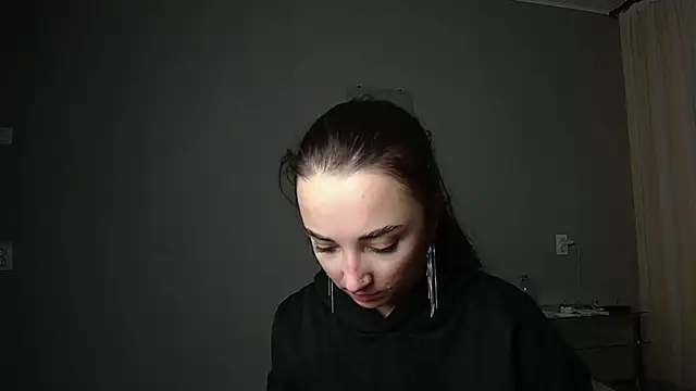 Eva Gloryy online show from 03.18.25