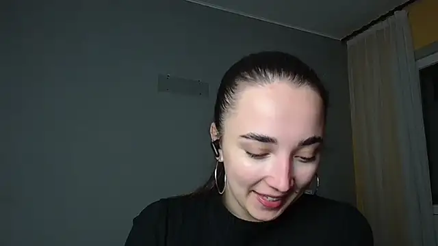 Eva Gloryy online show from 04.28.26