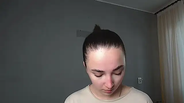 Eva Gloryy online show from 05.06.26
