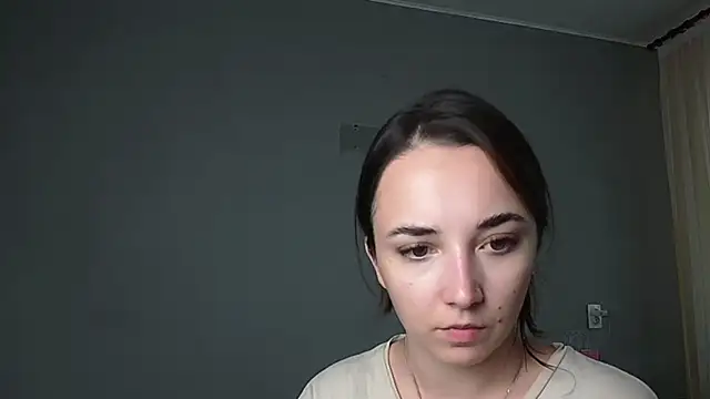 Eva Gloryy online show from 06.11.26