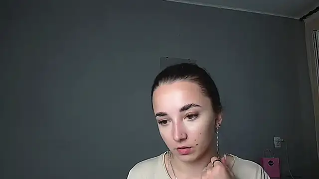 Eva Gloryy online show from 06.19.26