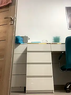 HotLivv69 online show from 09.18.25