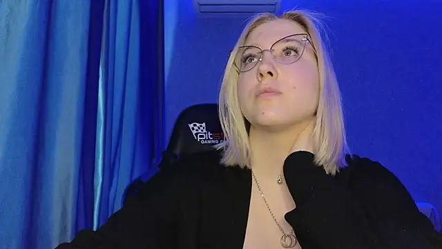 HotBrandyX online show from 05.21.26