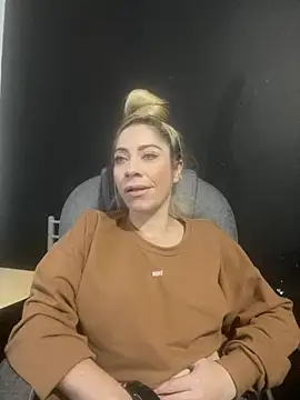 viktoria davis  online show from 03.13.25