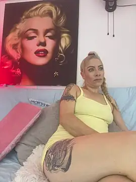 viktoria davis  online show from 06.02.26